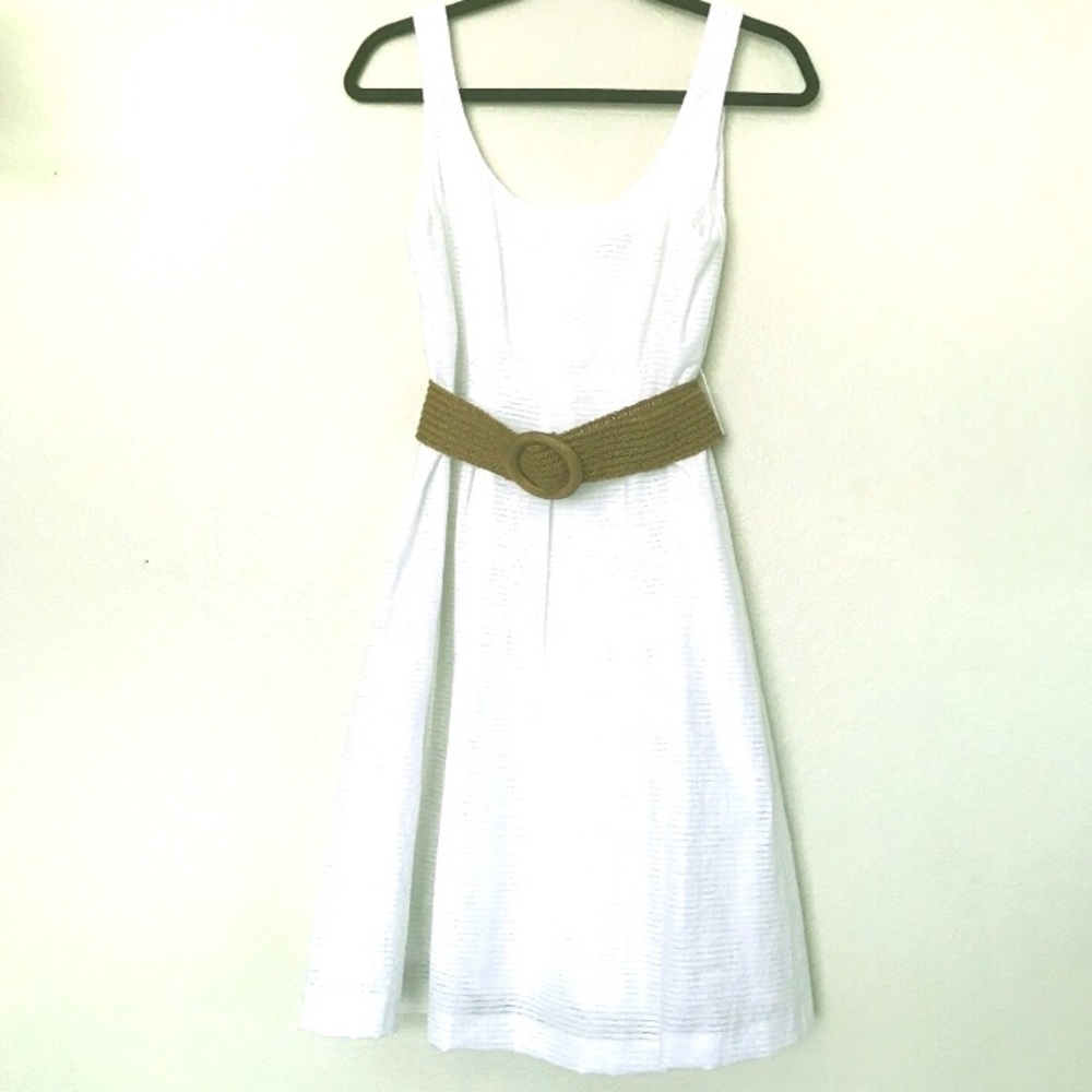 PRICE REDUCED! Nine West Sleeveless Scoop Neck
